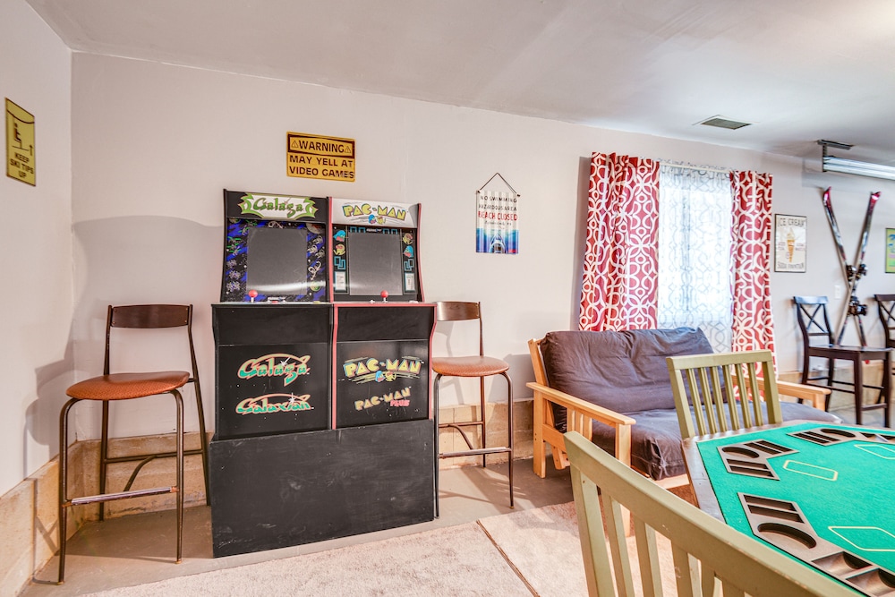 Quiet New Hampshire Getaway w/ Game Room!