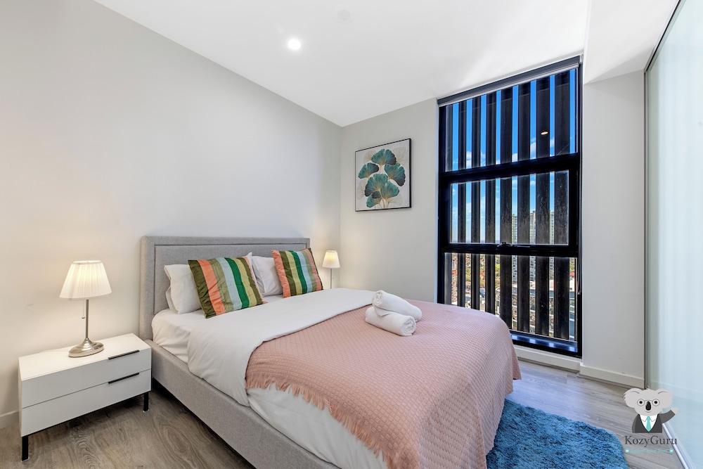Kozyguru | Parramatta 2 Bed Apt With Parking
