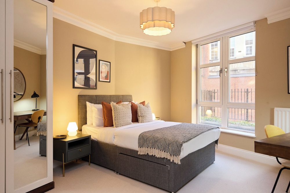 Lapwing Court Retreat