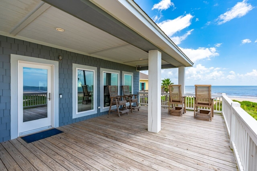Deja Blue 2 3 Bedroom Home