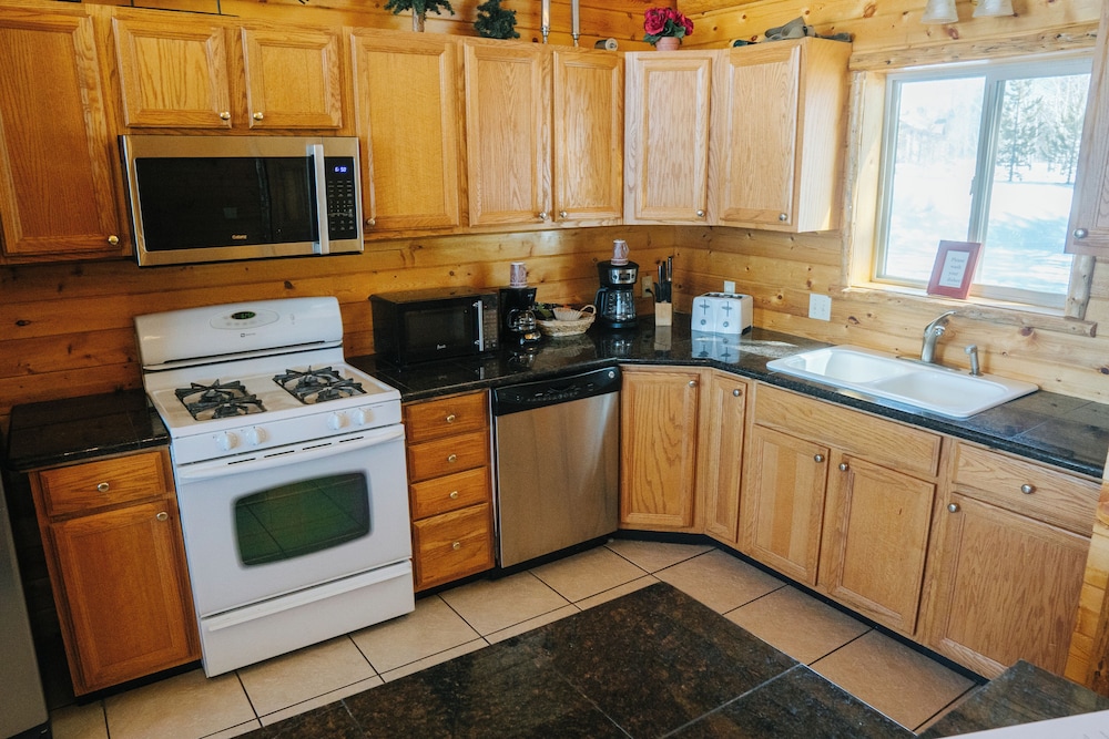 River Property Management LLC