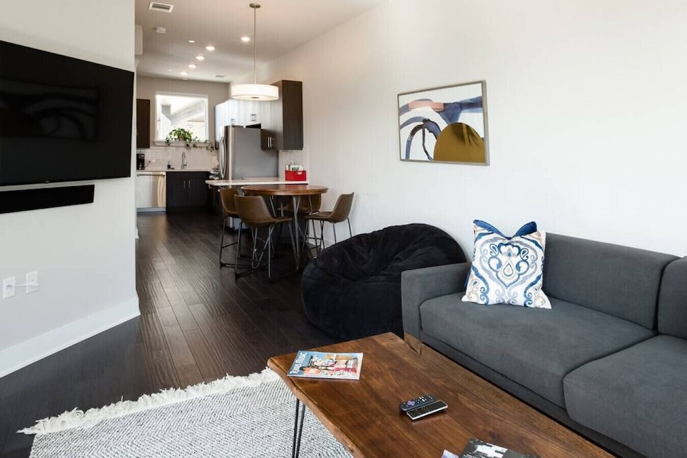 Capital View Condos Downtown Austin