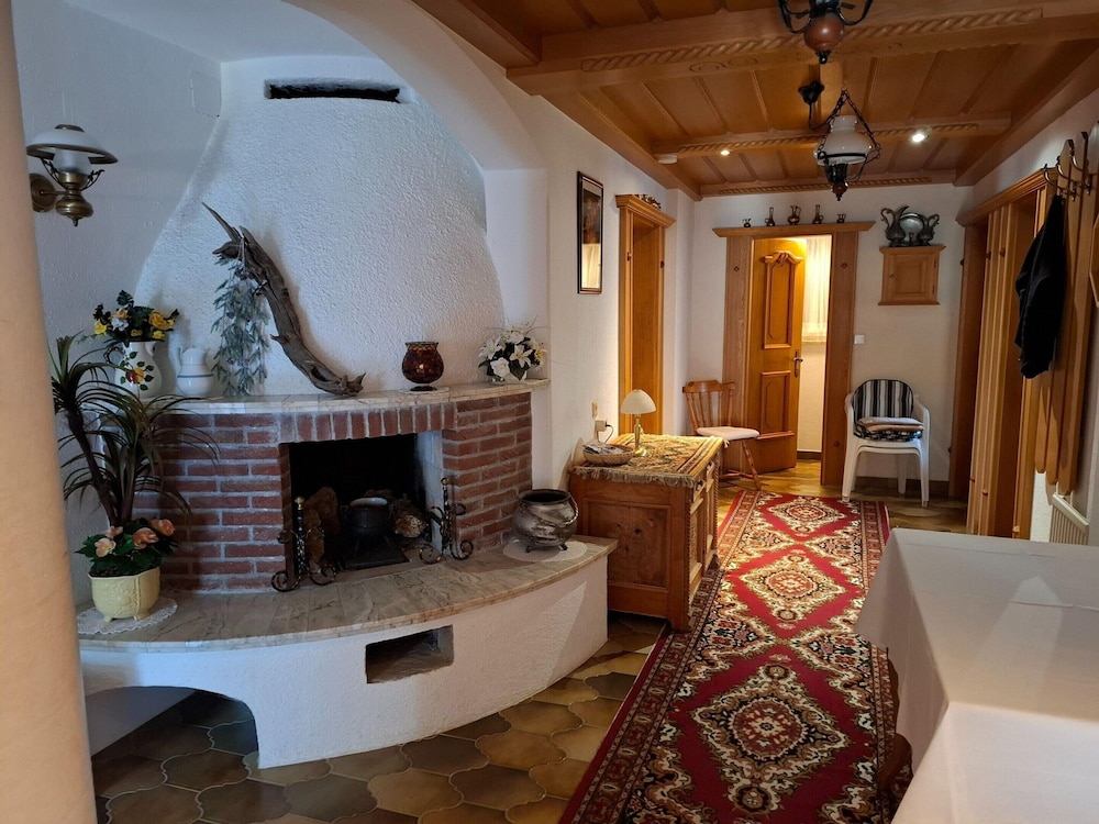 Cchalet in Ischgl Near Mountain Railway