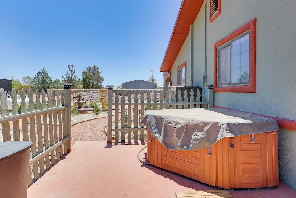 Walk to State Park: Secluded Retreat in Las Cruces