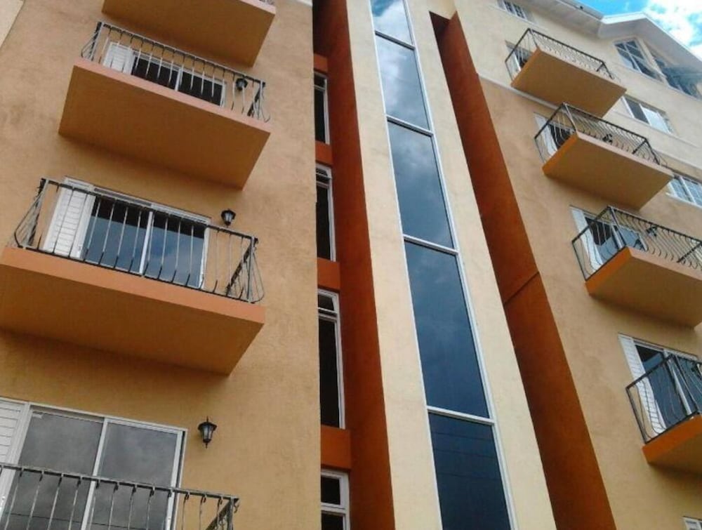 Kensington Place New Kingston Apartment