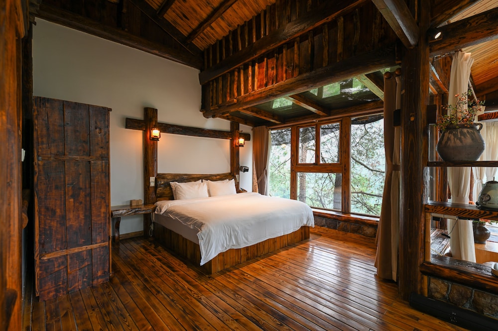 No.5 Valley Lodge