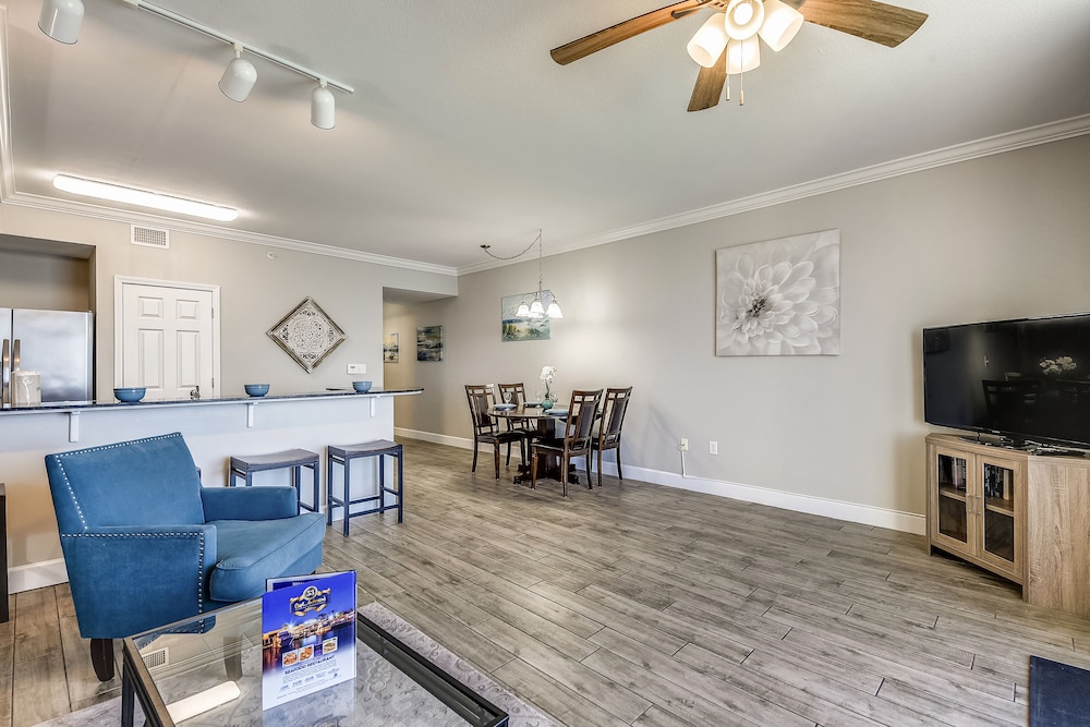 Tidewater by Book That Condo
