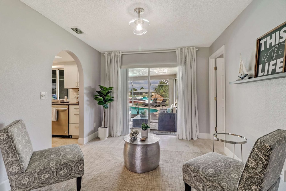 1201 SE 32nd Ter view 4