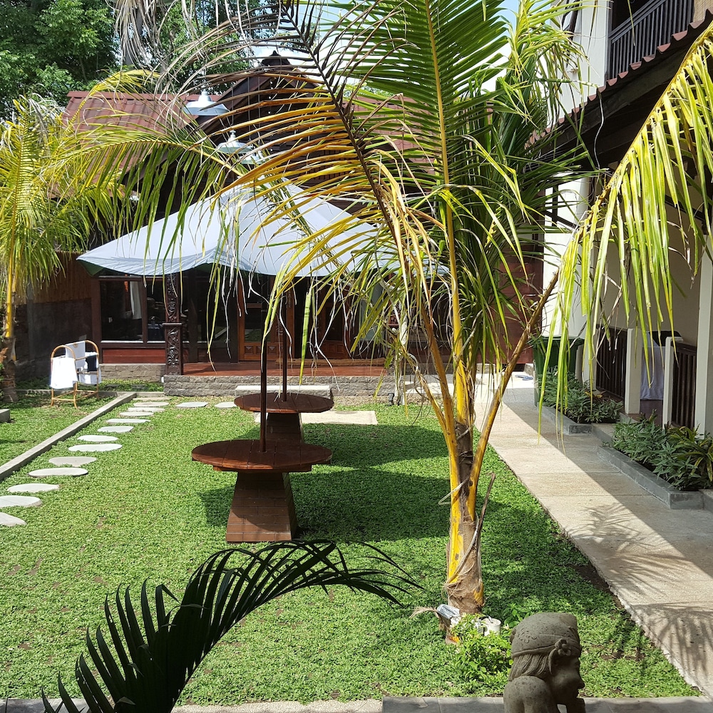 Gili Buana Hostel & Backpackers
