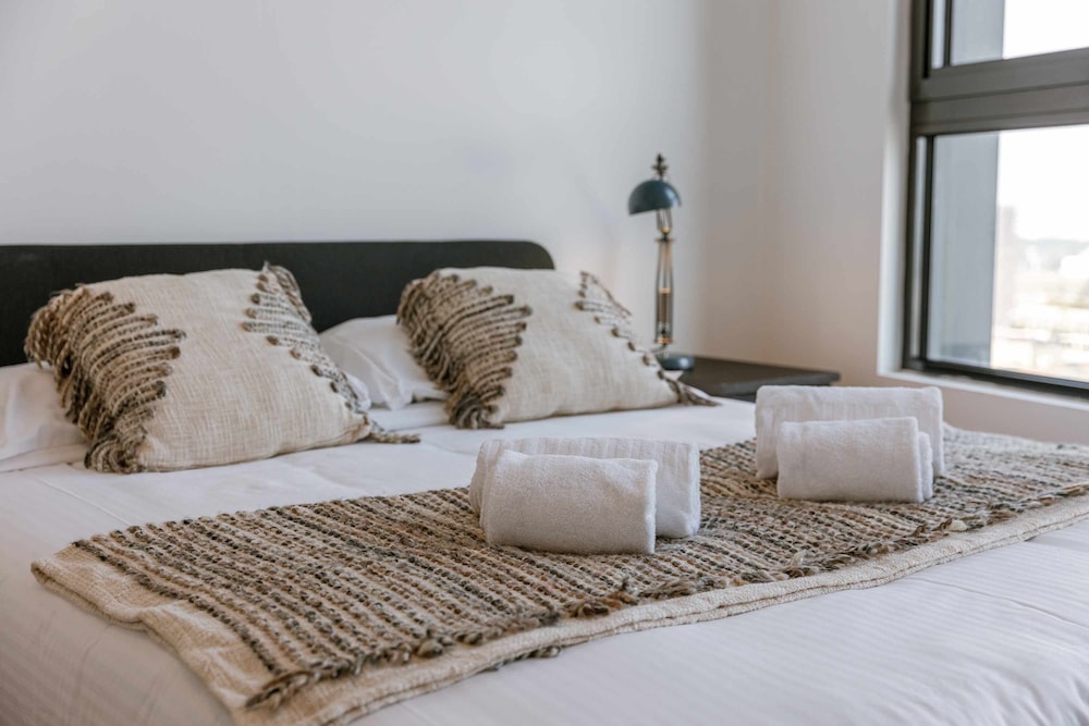 Stylish two Bedroom Apartment in Antwerp