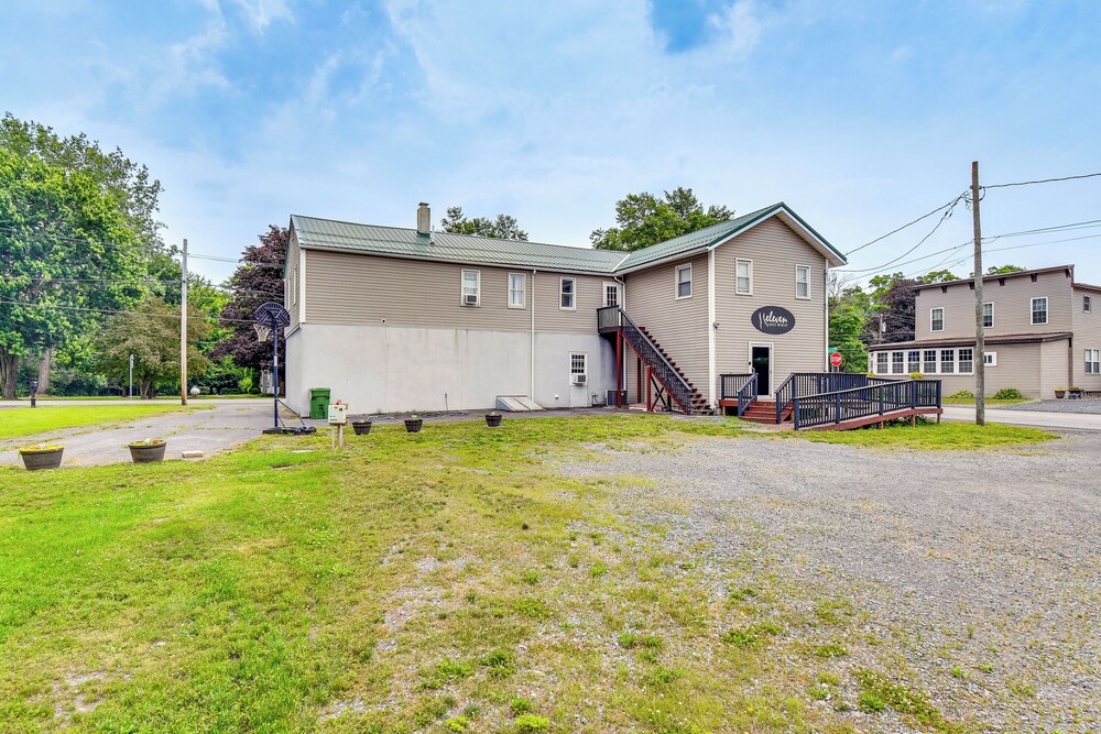 Seneca Falls Apartment ~ 3 Mi to Cayuga State Park