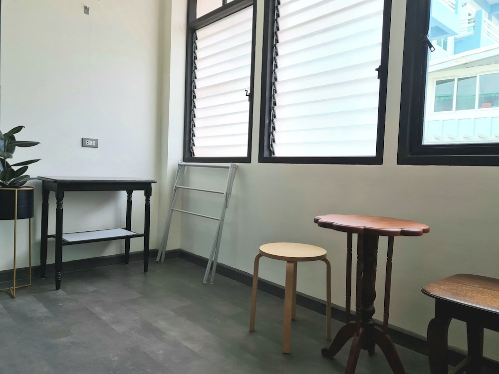 Lee Home Bangkok