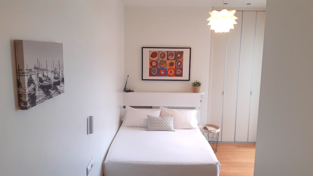 SEAFRONT LUXURY STUDIO - by SanSebastianApartments.es