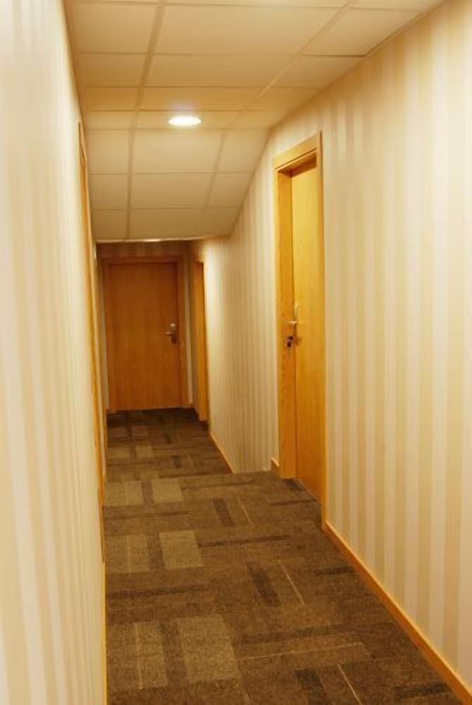 Photo 35