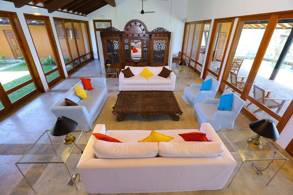 Makuludola Bungalow view 3