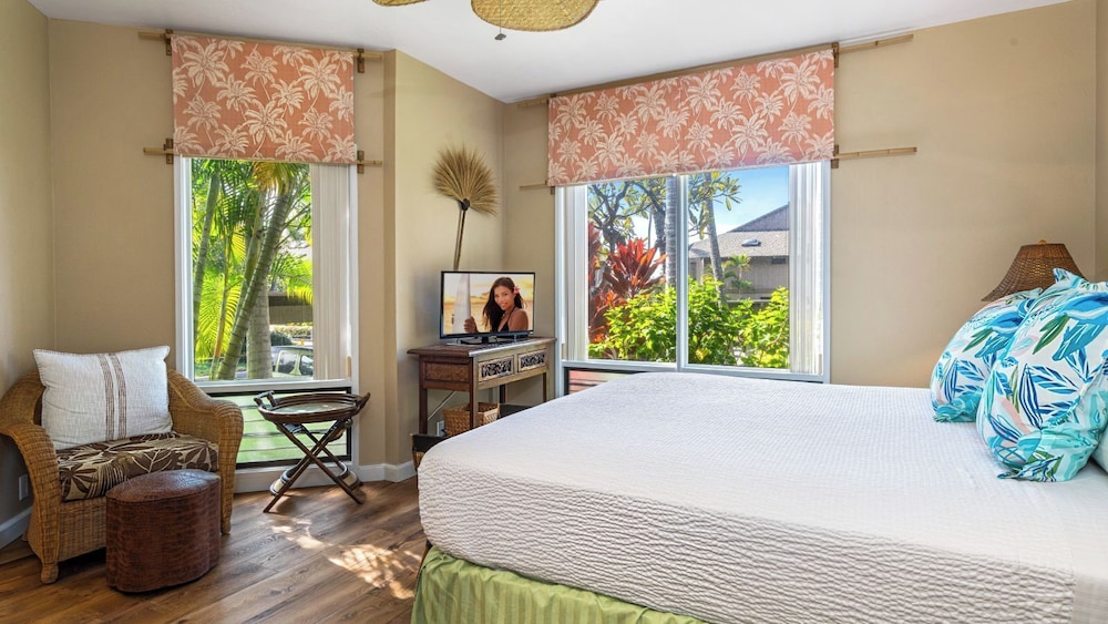Sunset & Golf Course Views - AC & Wifi - Shady Lanai! - Vrkcv