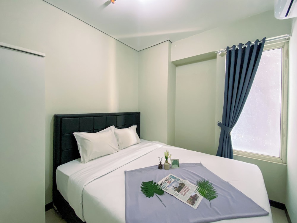 Good Designed and Homey 3BR Nifarro Park Apartment