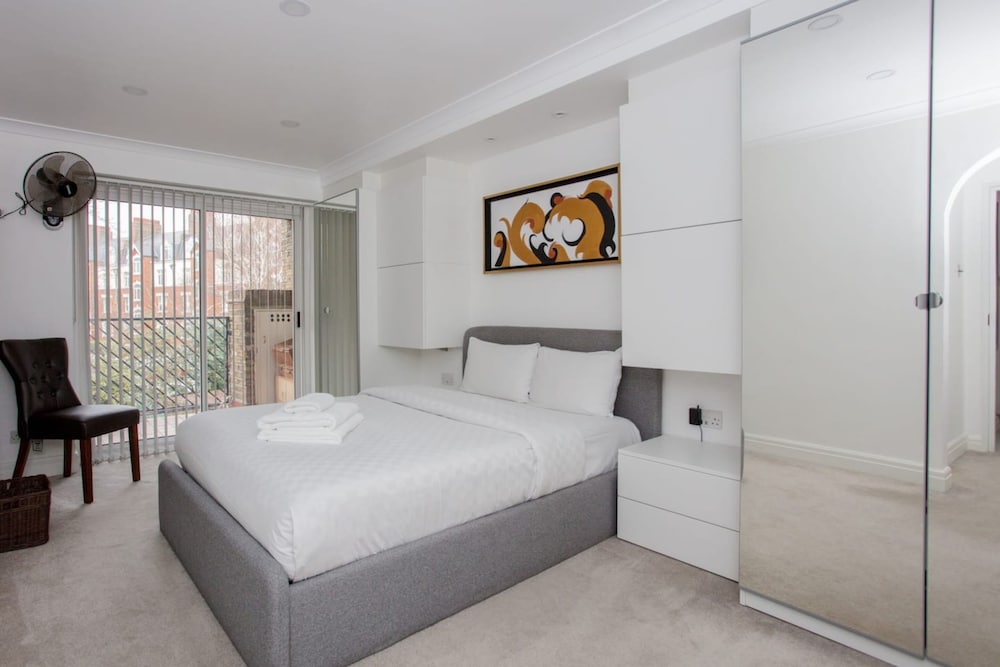 Homely 2 Bedroom Apartment in Maida Vale