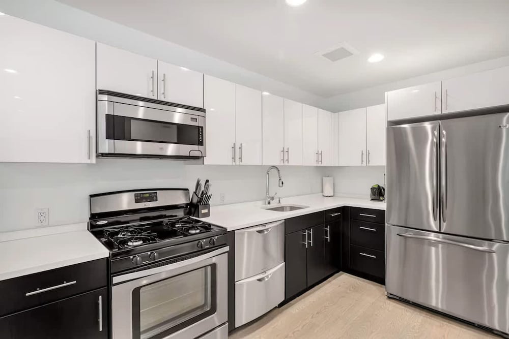 Clinton Grove by Rove Travel 2BR Modern Apt