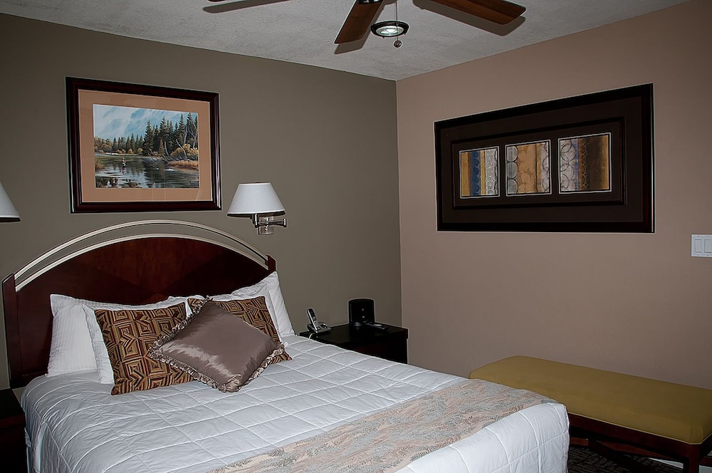 Lake Tahoe Vacations - Beachcomber Inn - Property Image 61