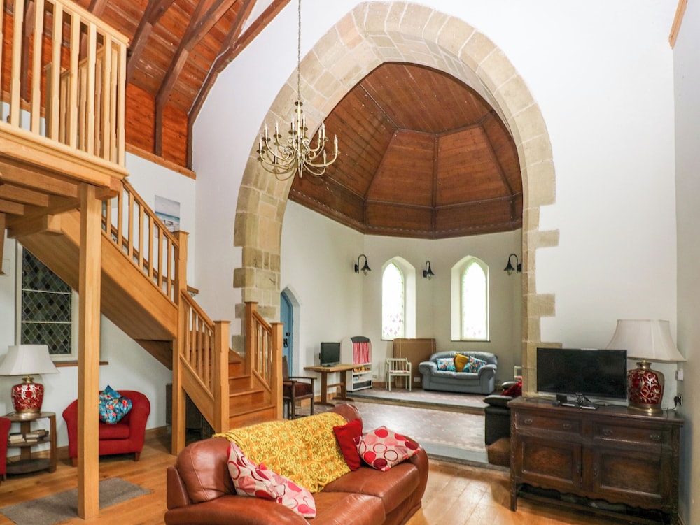 Church Llygad Y Dyffryn