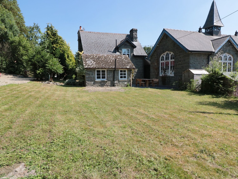 Photo 18
