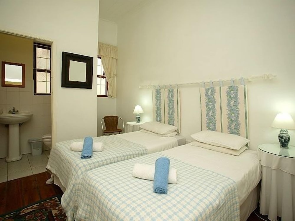 District Six Guesthouse