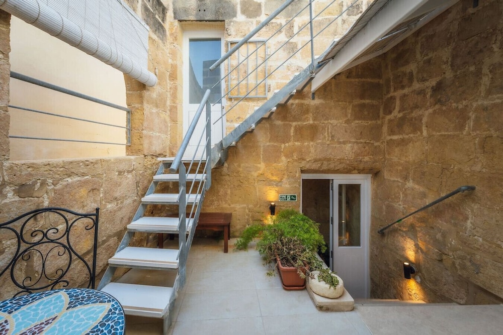 Traditional 500 Year old Gozitan Townhouse