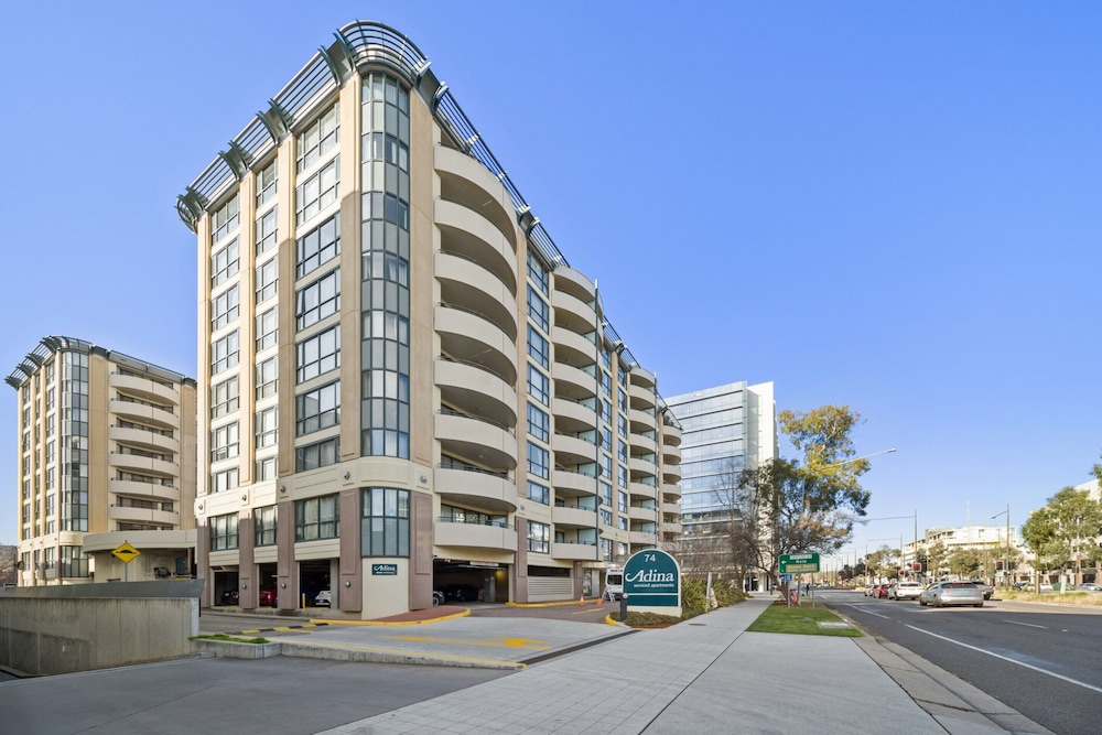 Central 2-bed Apartment With Pool, Gym and Spa