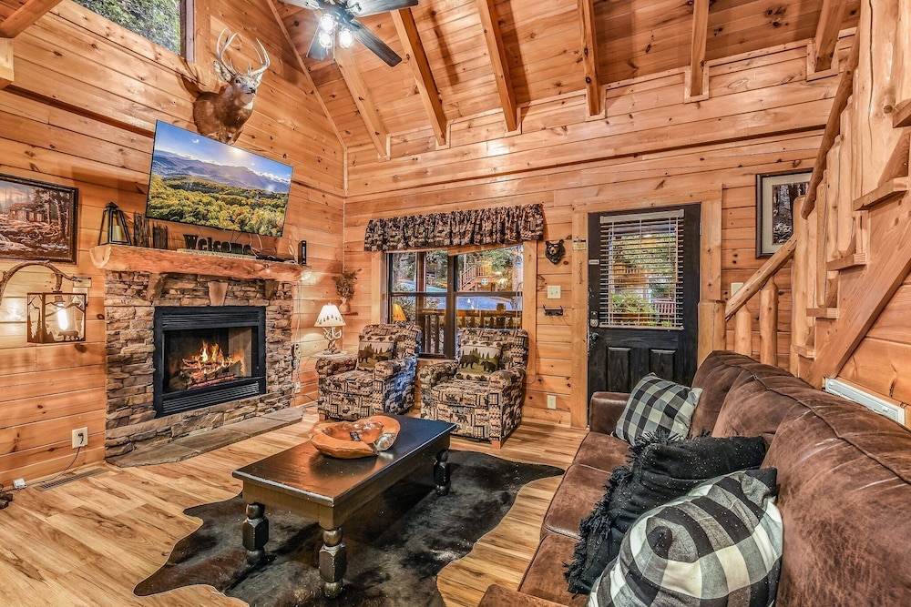 The Smoky Pines 2 Bedroom Cabin