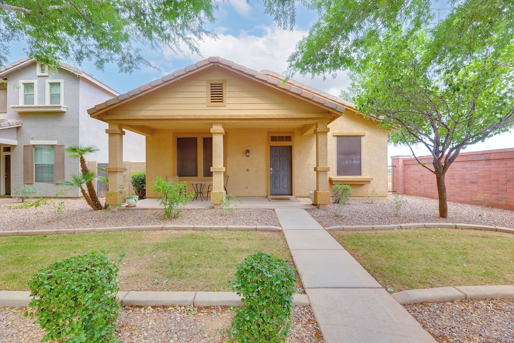 3 Mi to Santan Village: Home w/ Pool Access!
