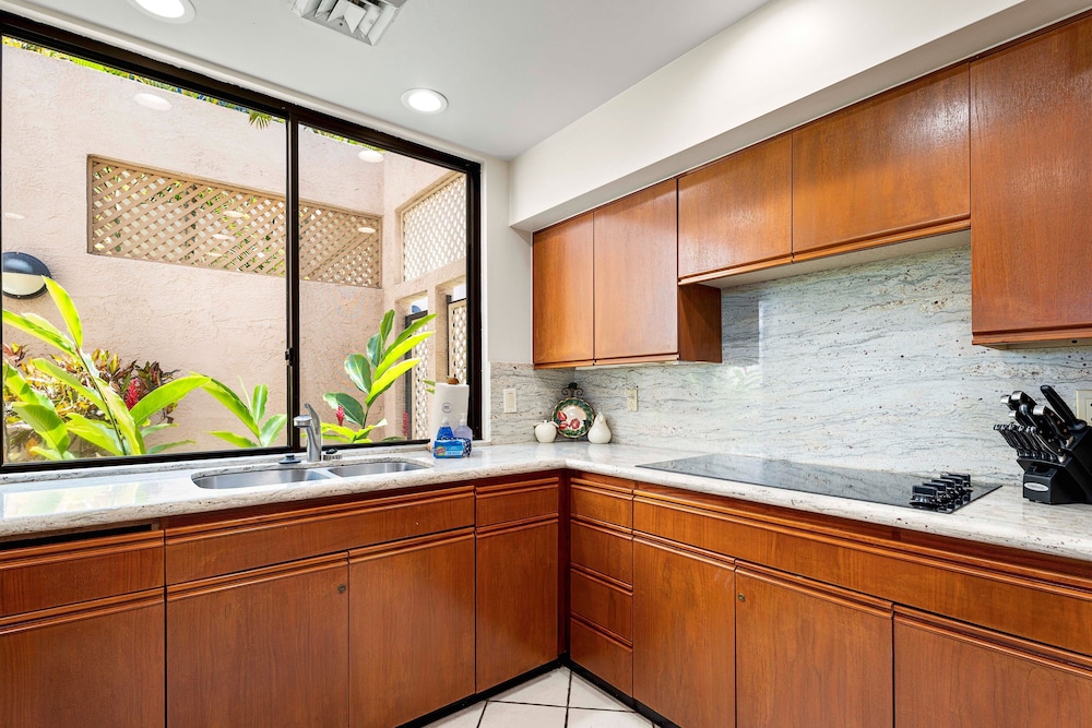 Spacious Ground Floor Villa - Ocean View - Vrkcv