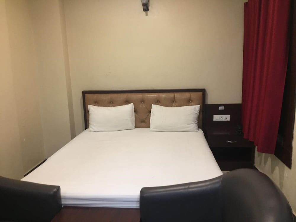 The Metropol Hotel Siwan