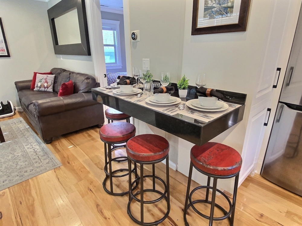 1150 Empire Skiers Little Secret! 2 Bedroom Townhouse