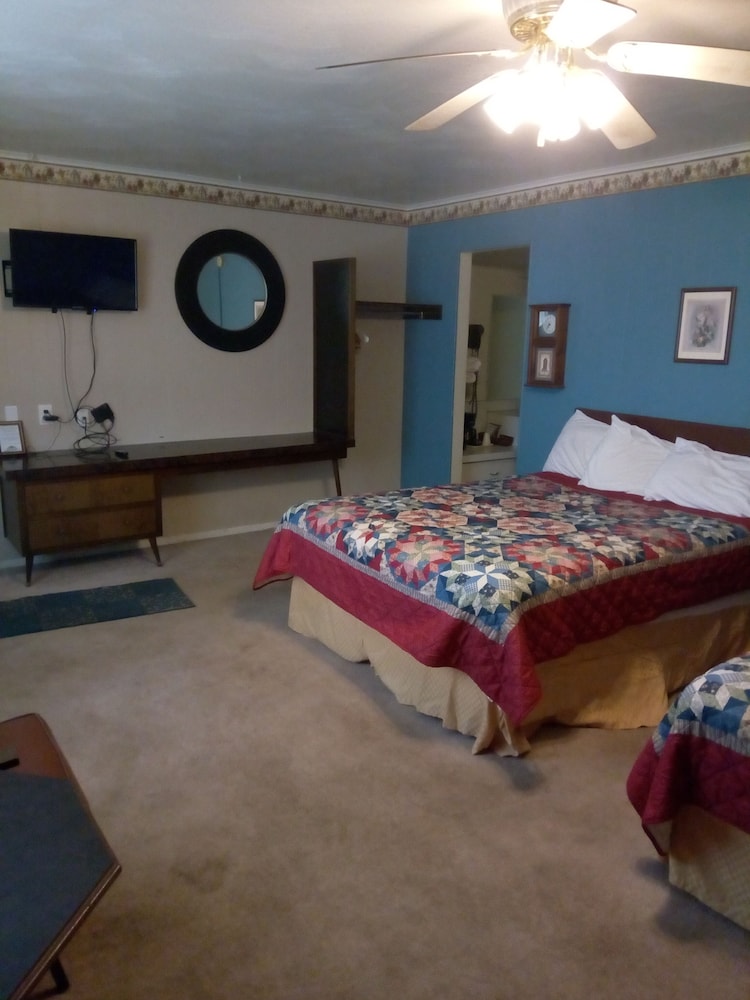 Willard Country Inn