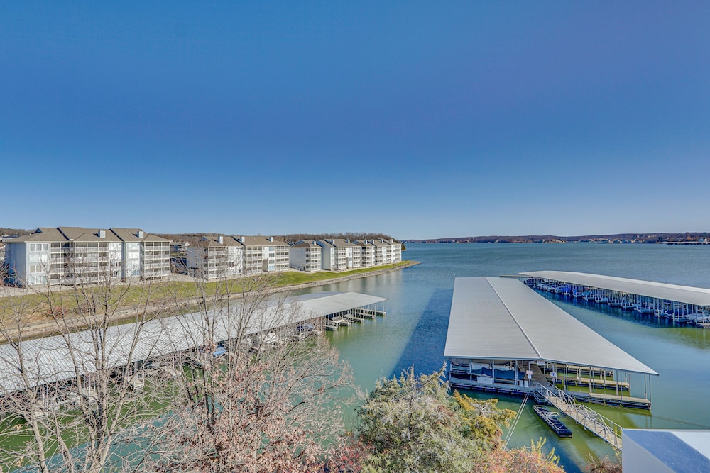 Lake of the Ozarks Condo w/ Community Pools view 4