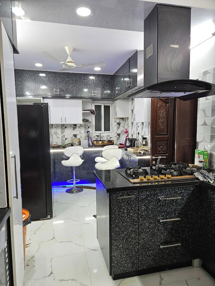 Charming Chennai Home With Modern Amenities