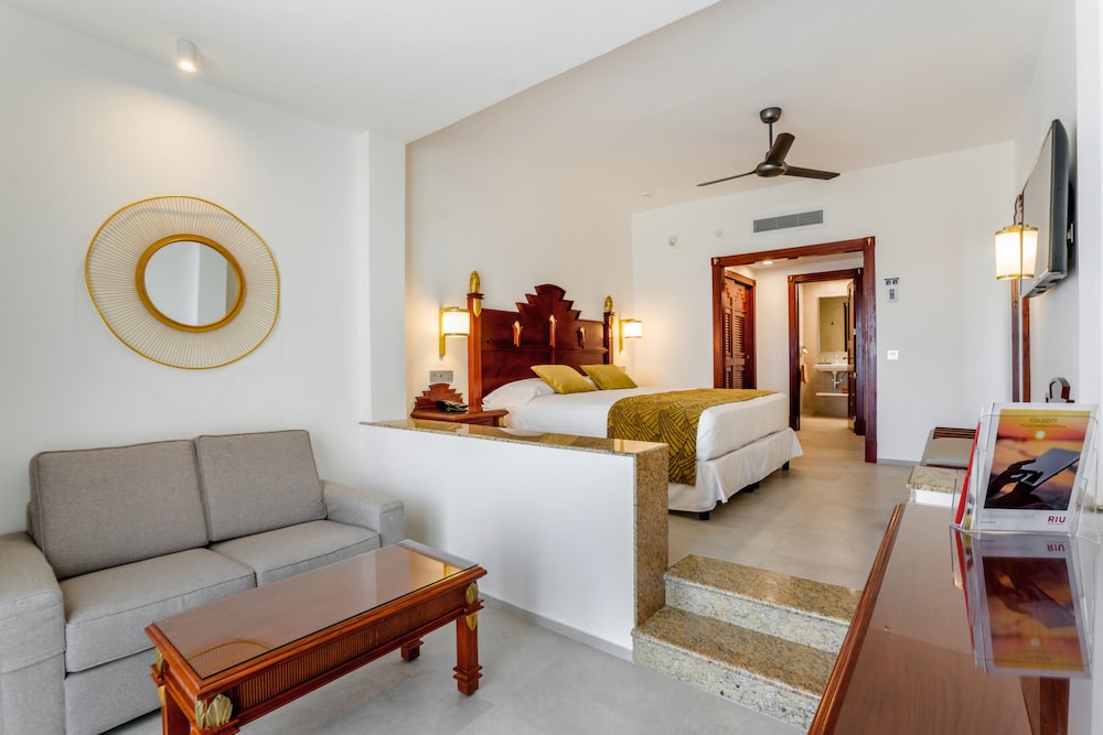 Puerto Vallarta Vacations - Hotel Riu Vallarta - All Inclusive - Property Image 19