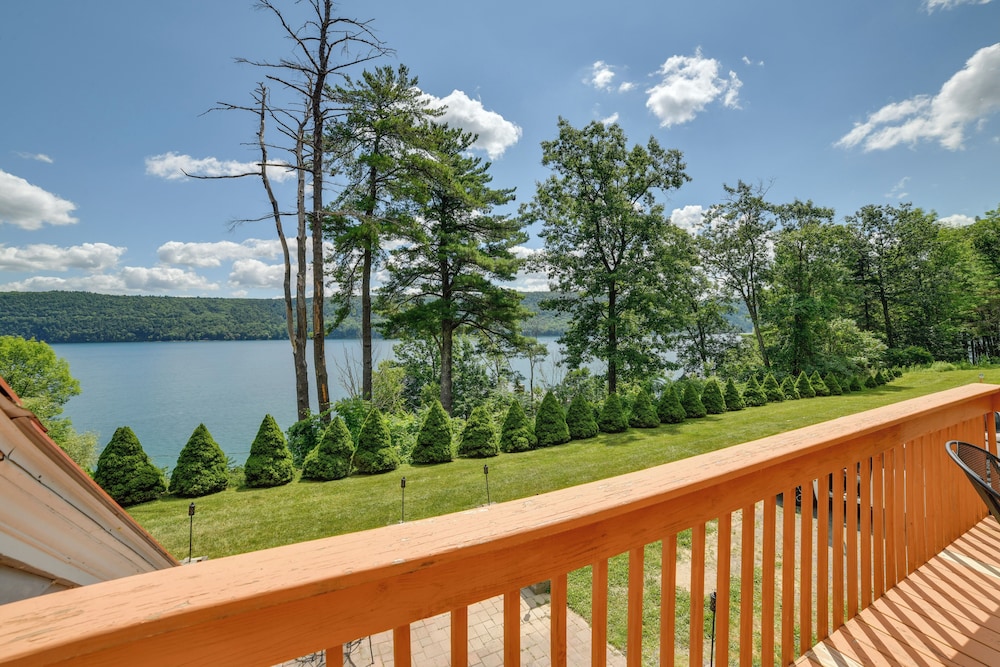 The Perch: Lakefront Cooperstown Apt
