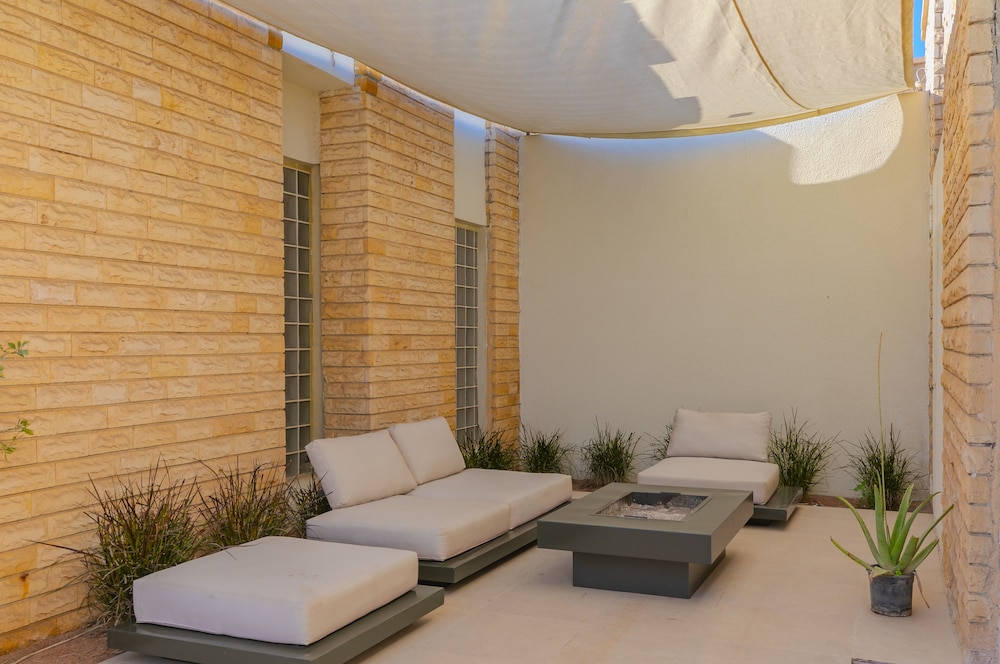 Portal Chalets With Private Pool-AlRawda