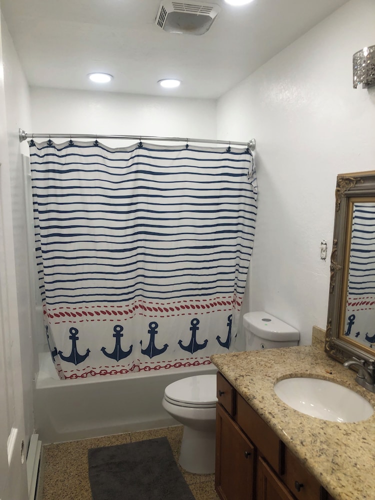 Anchors Way Inn