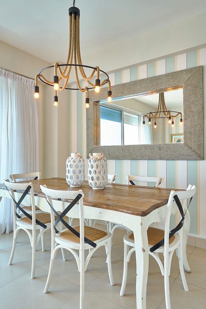 Beachfront Condos Las Olas Sleeps 6
