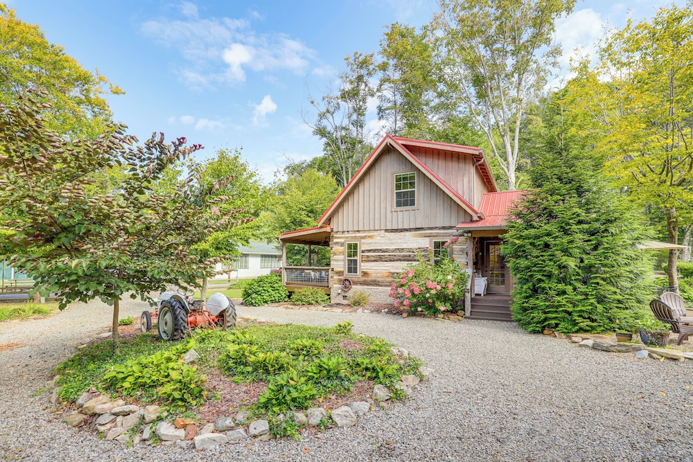 Hike, Leaf Peep & More: Sleek Cabin in Weaverville