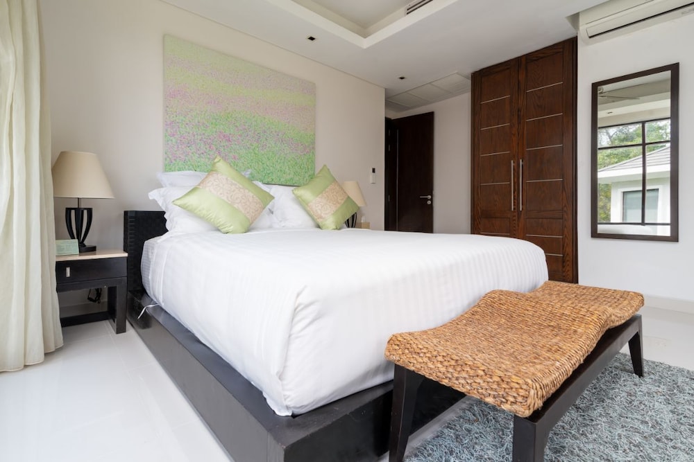 2 Br Luxury Villa SDV141 near the beachfront by Samui Dream Villas