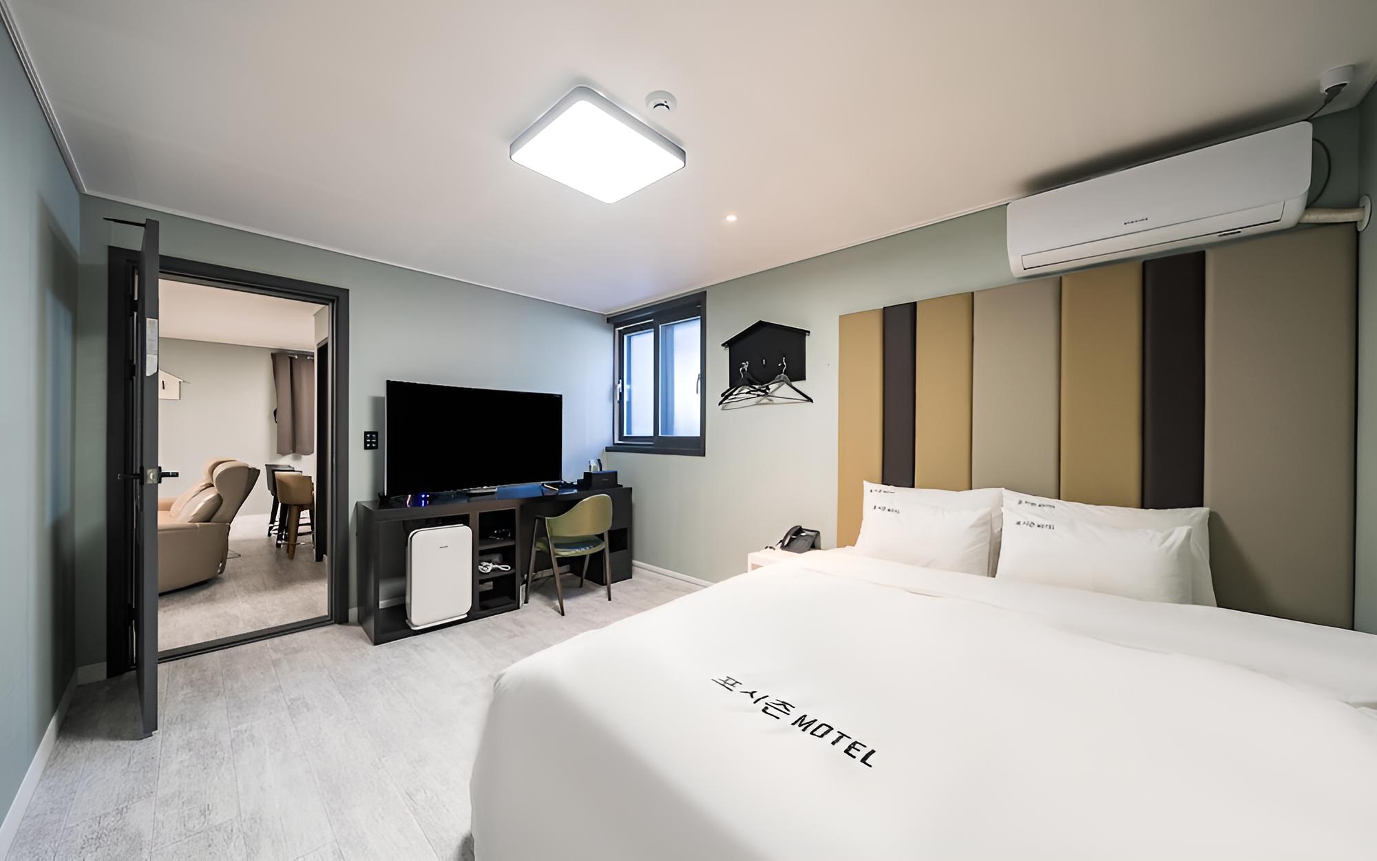 Jinju Four Seasons