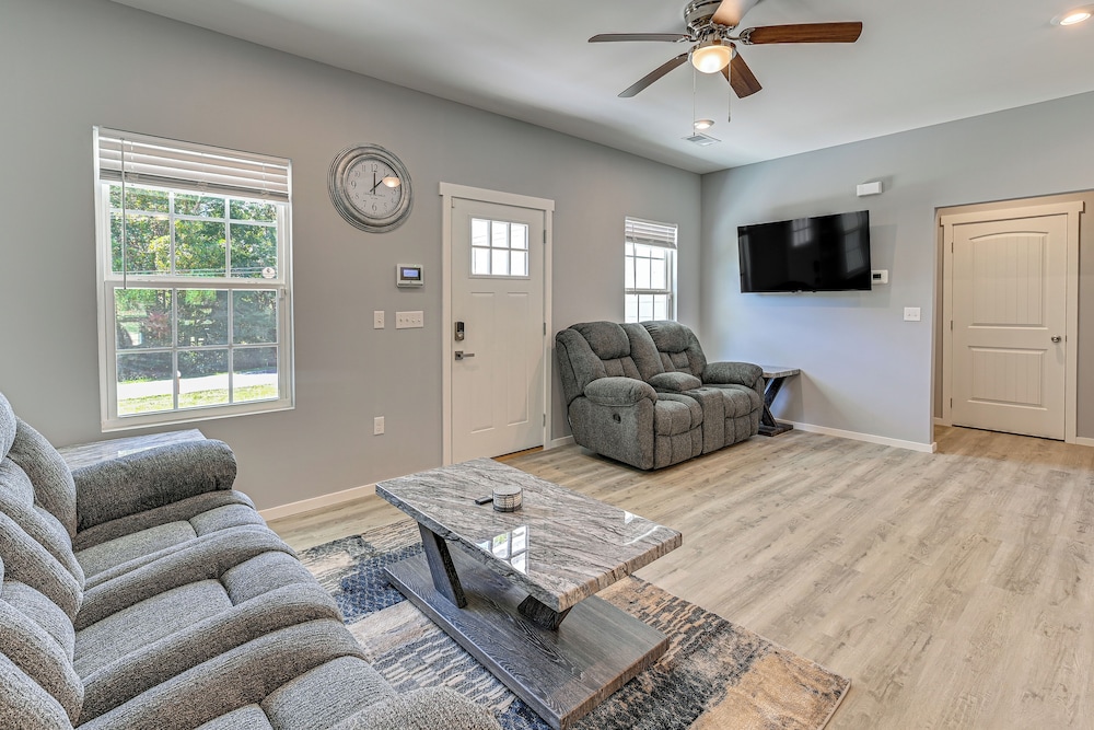 2 Mi to Marina & Lake Cumberland! Newly Built Home