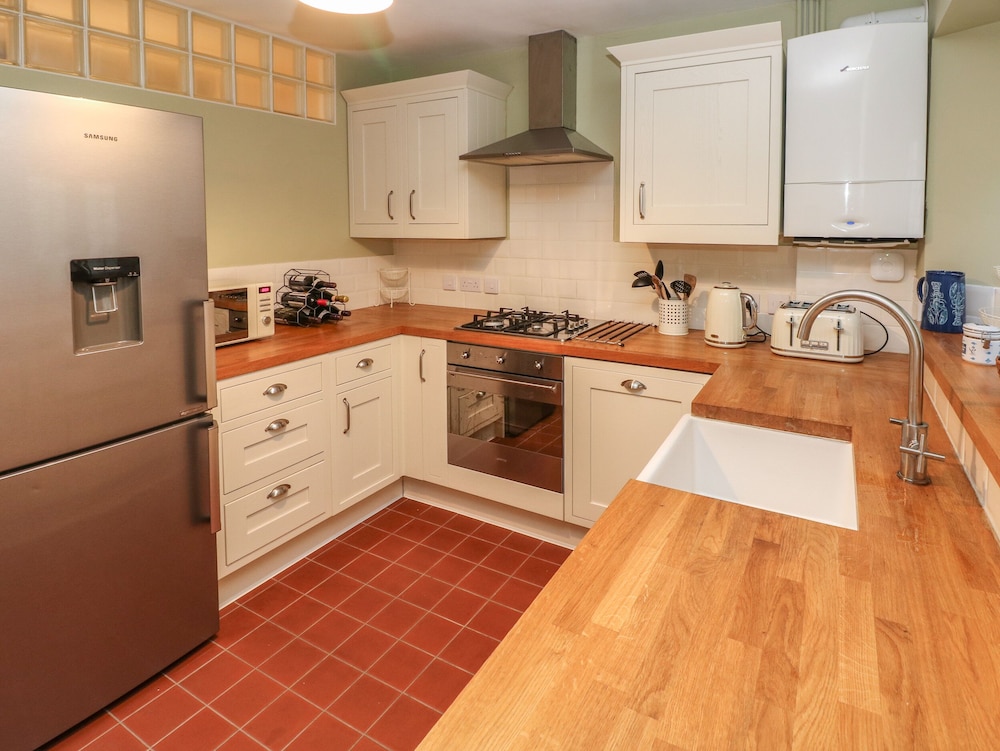 Flat 1, Belmont