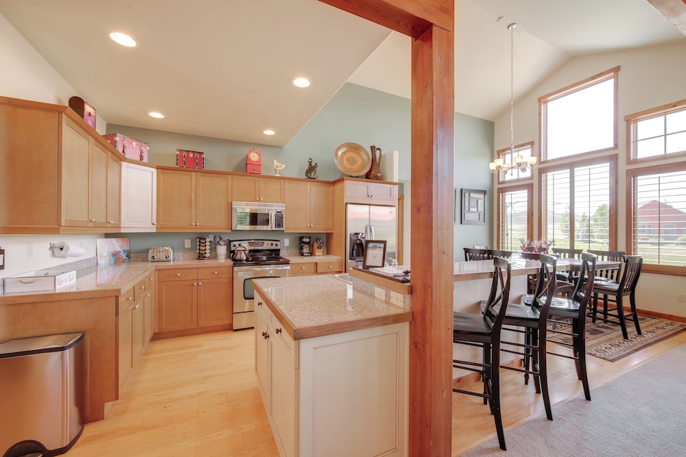 Grand Elk Golf Club On-site: Mtn-view Home w/ Deck