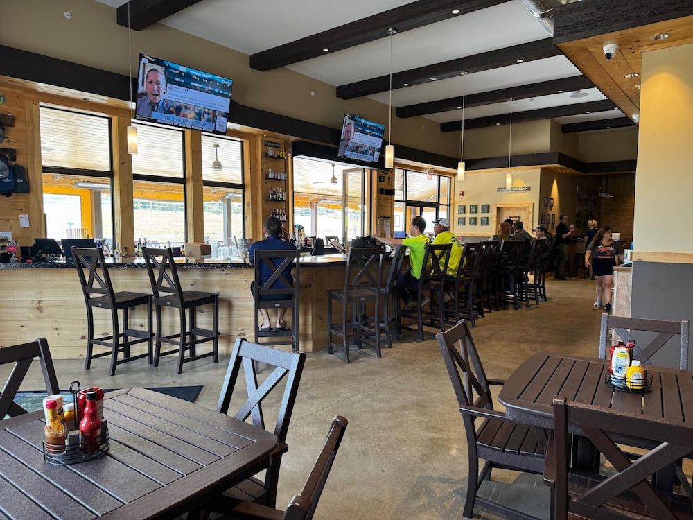 Alpen Bluffs Outdoor Resort