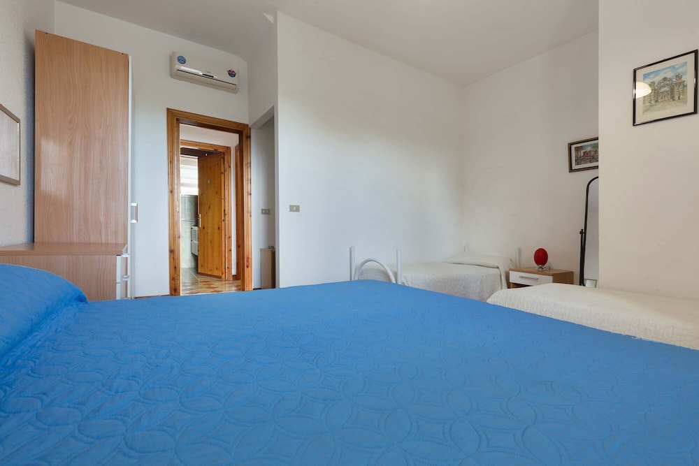 2727 Villetta Chiara Blu Piano Terra by Barbarhouse view 3